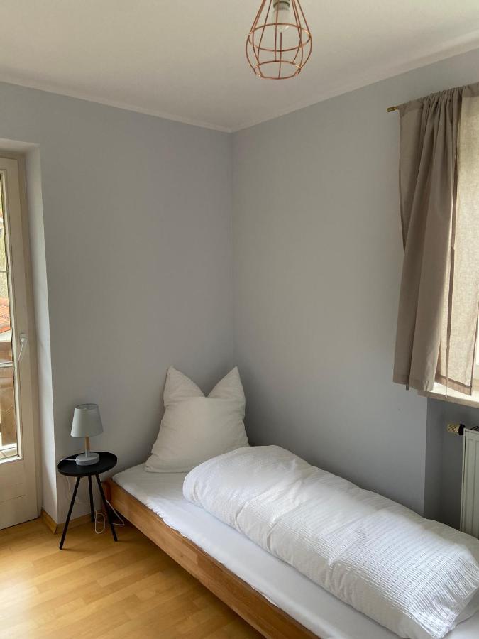 Modern Eingerichtete Wohnung Mit 2 Schlafzimmern Bergen  Zewnętrze zdjęcie