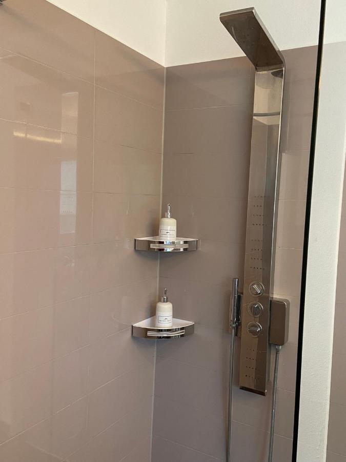 Modern Eingerichtete Wohnung Mit 2 Schlafzimmern Bergen  Zewnętrze zdjęcie