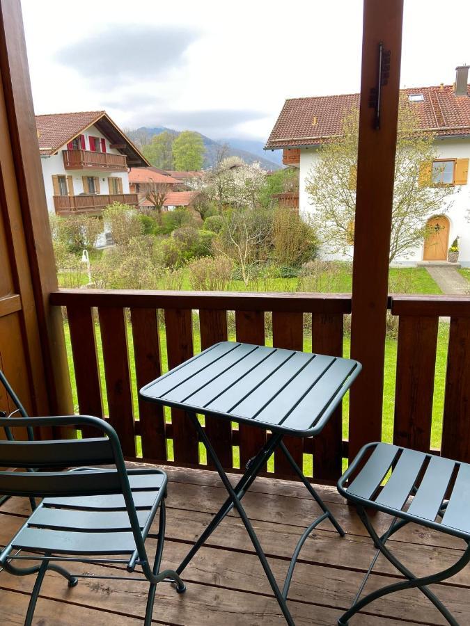 Modern Eingerichtete Wohnung Mit 2 Schlafzimmern Bergen  Zewnętrze zdjęcie