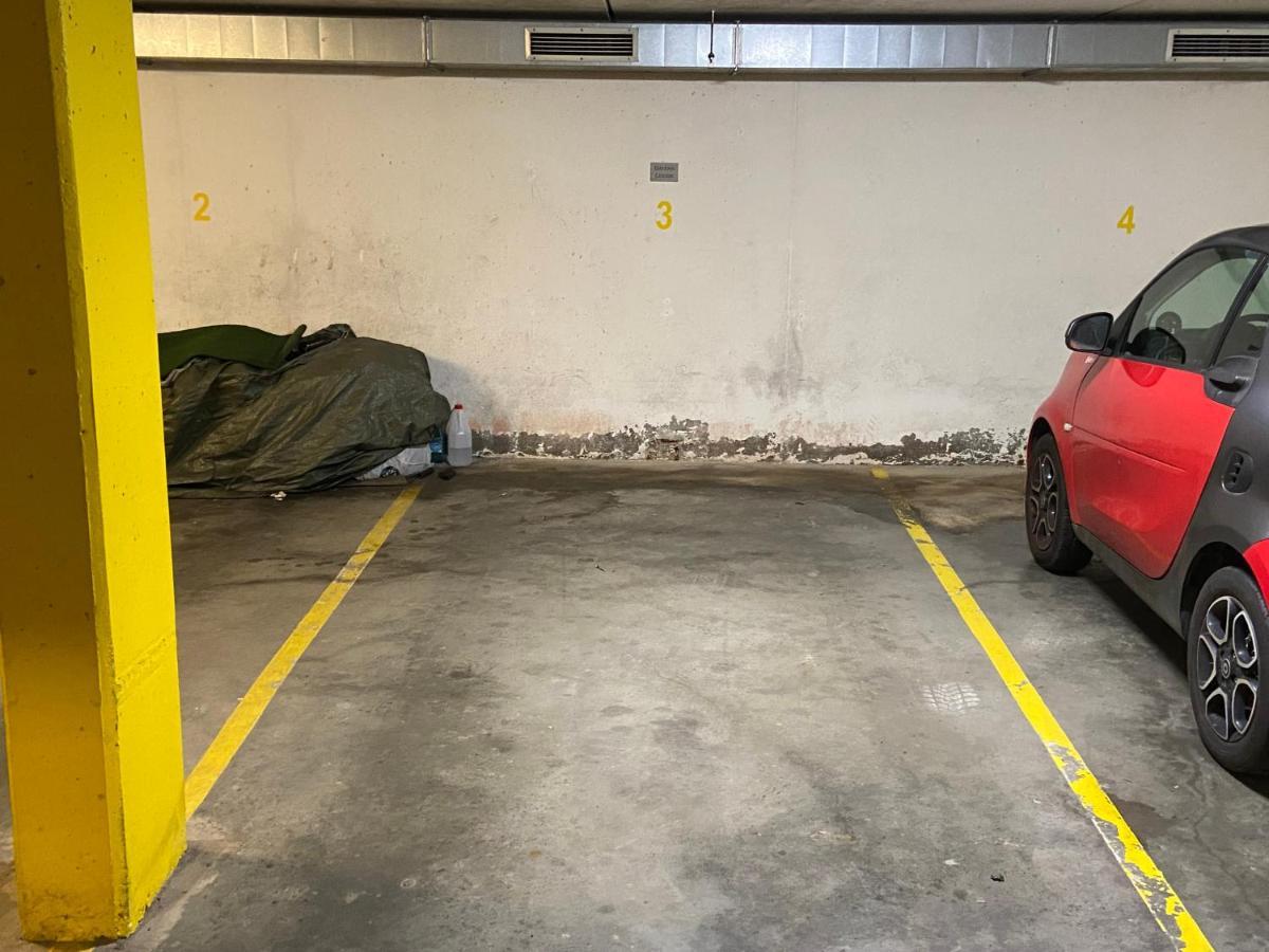 Modern Eingerichtete Wohnung Mit 2 Schlafzimmern Bergen  Zewnętrze zdjęcie